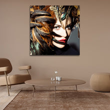 Afbeelding in Gallery-weergave laden, Vrouw met veren in het haar
