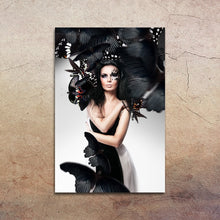 Afbeelding in Gallery-weergave laden, Vrouw met zwarte vlinders
