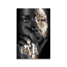 Afbeelding in Gallery-weergave laden, Donkere vrouw met helderblauwe ogen
